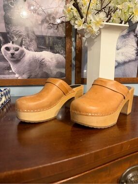 Swedish Hasbeens Cognac Leather Platform Clogs